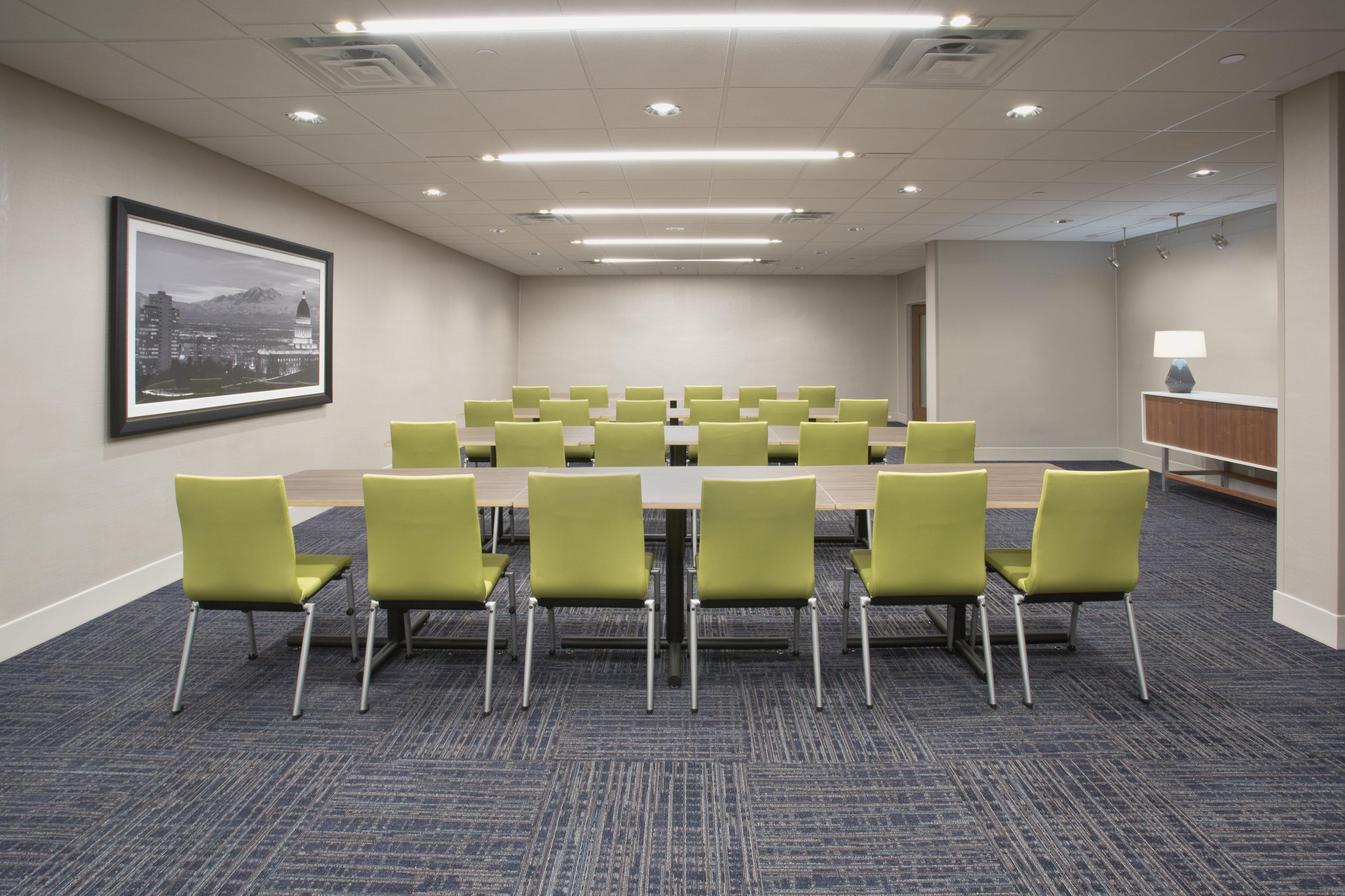 Holiday Inn Express & Suites Dearborn Sw - Detroit Area By Ihg Εξωτερικό φωτογραφία